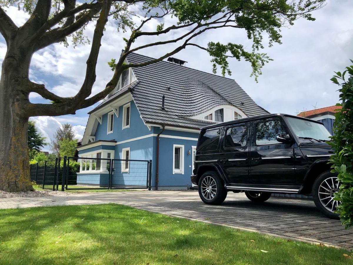 Ostseelagune Zingst, Exklusive Dhh, Strandnah, Sauna, Kamin, 3 Sz, 2 Baeder, Glasfaser, Haustierfrei, Garten Mit Suedterrasse, E-Ladesaeule, 2 Stellplaetze, Strandkorb, Fahrradschuppen, Waschmaschine, Trockner, Nichtraucher Exterior photo